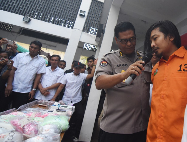 Polisi: Zul Zivilia Jadi Kurir Fredy Pratama di Wilayah Sulawesi