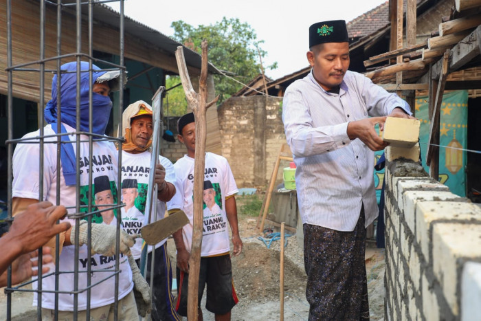 Kiai Muda Jatim Bangun MCK untuk Ratusan Santri di Tuban