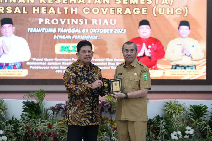 Capai 95,27% Kepesertaan JKN, Provinsi Riau Deklarasikan Predikat UHC