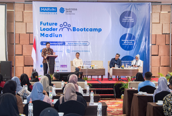 Edukasi soal Pendidikan Tinggi, Marvin Foundation Gelar Future Leader Bootcamp di Madiun