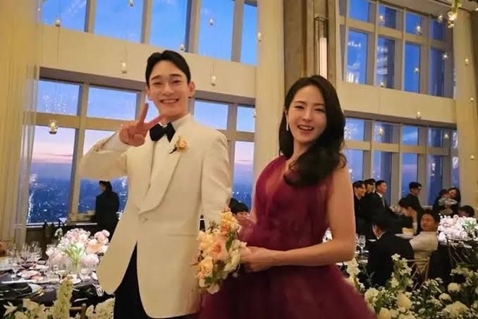 Setelah 3 Tahun Menikah, Chen Exo Gelar Resepsi Pernikahan