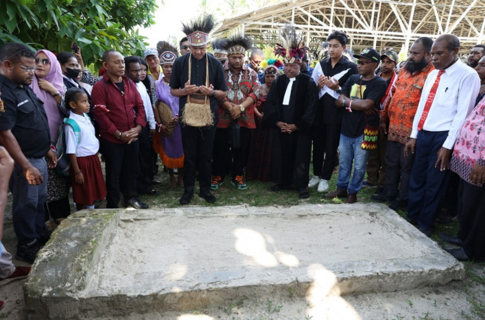 Sambangi Pulau Mansinam, Ganjar Tekankan Pentingnya Pelestarian