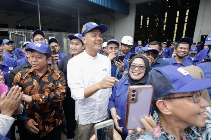 Ganjar Ingin Buruh Mendapatkan Banyak Insentif