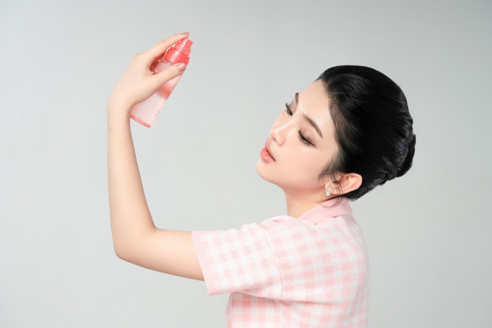 Inovasi Produk, MS Cosmetic Luncurkan Setting Spray yang Mliiki Multifungsi 