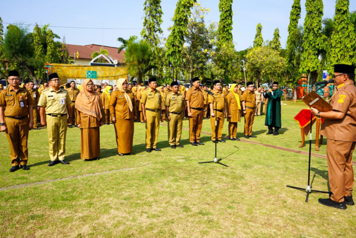 Lantik 10 Pejabat Eselon II, Wali Kota Helldy Minta Keluar dari Zona Nyaman