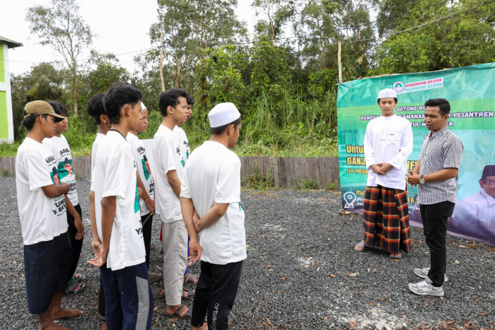 SDG Gotong Royong Renovasi Pos di Ponpes Raudhatul Musthofa Kalsel 