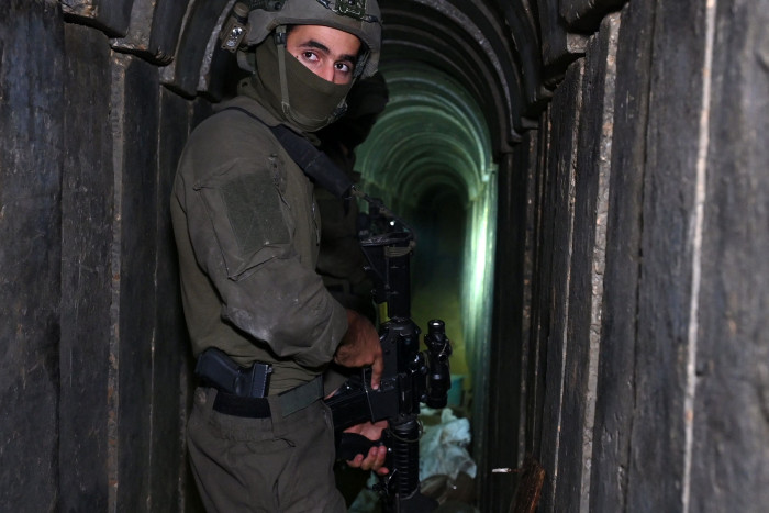 Israel Tunjukkan Markas Bawah Tanah Hamas di Al-Shifa