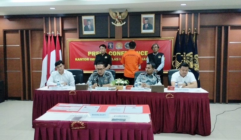 WNA Buronan Interpol Tiongkok Ditangkap di Cempaka Putih