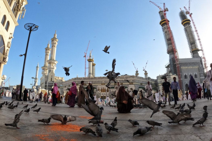 Ustaz Maulana Ajak Umrah Bersama Sekaligus Syuting