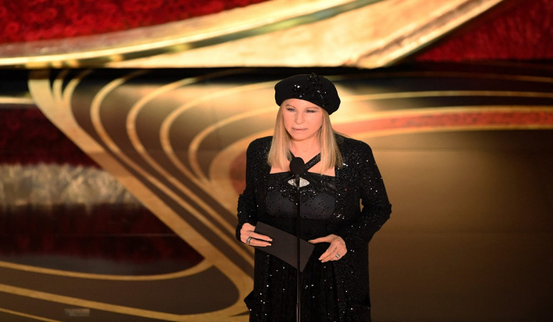 Barbra Streisand Mengaku Masih Sakit Hati dengan Komentar Soal Penampilannya