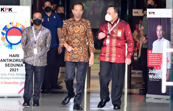 Firli Bahuri Belum Jadi Tersangka karena Intervensi Presiden Jokowi  