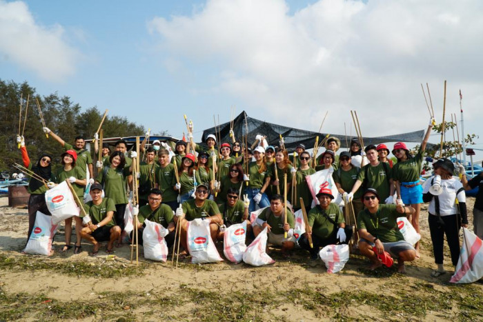 Aksi Cleanup Havaianas dan Seasoldier Jadikan Pantai Bali Lebih Bersih