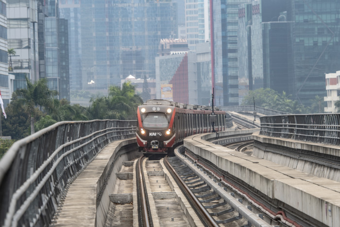 DPR Desak BPK Lakukan Audit Proyek LRT