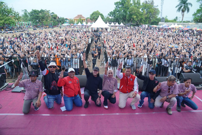 Ribuan Warga Kabupaten Bandung Hadiri Konser Pesta Rakyat Ganjar-Mahfud