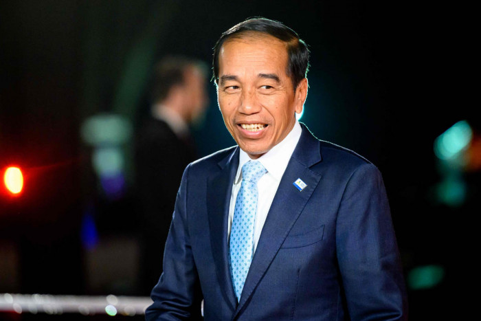 Jokowi Diminta Memecat Firli Bahuri Setelah Sandang Status Tersangka