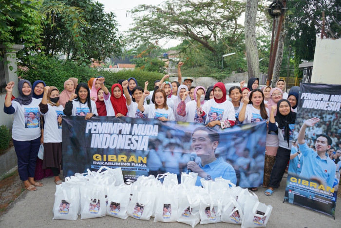 Relawan Mas Gibran Gelar Pembagian Sembako di Kabupaten dan Kota Bandung 
