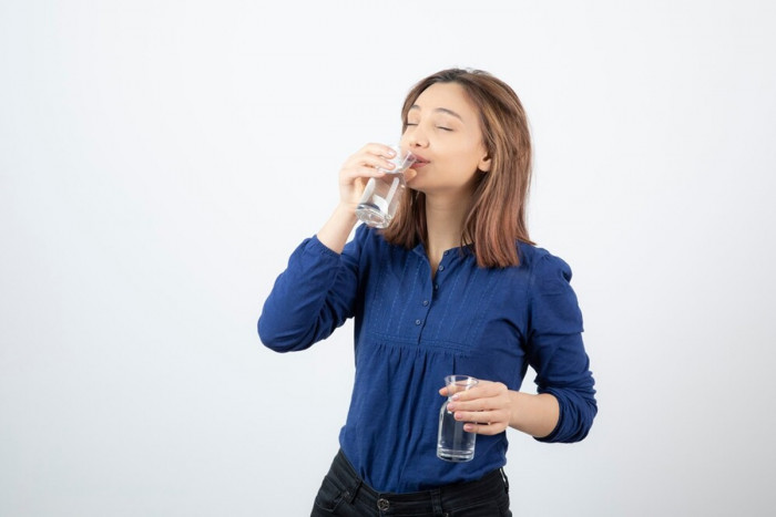 Pasien DBD Sebaiknya Diberi Minum Air yang Mengandung Gula