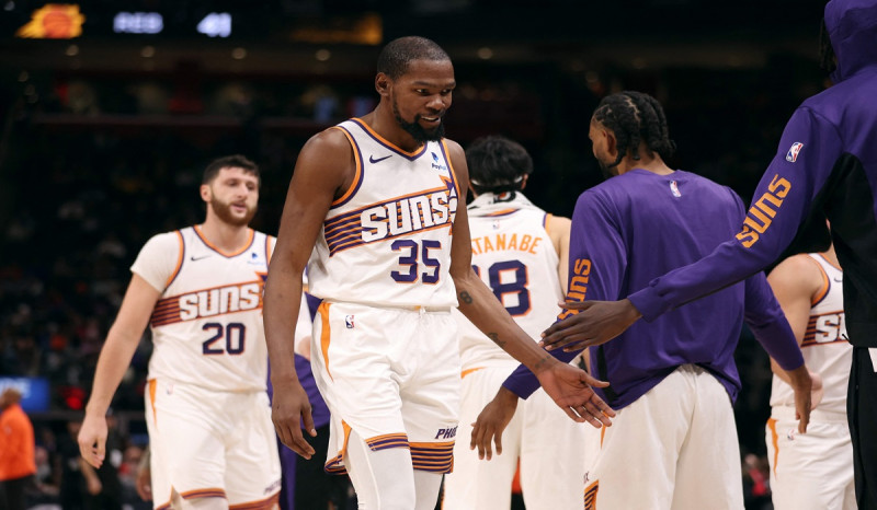 Durant Pimpin Suns Tekuk Pistons