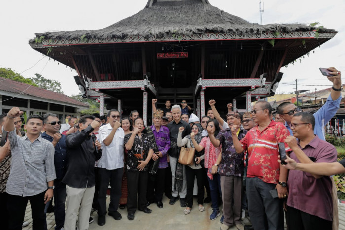 Disambut Tarian Tortor Sombah, Ganjar Sambangi Museum Simalungun Sumut 