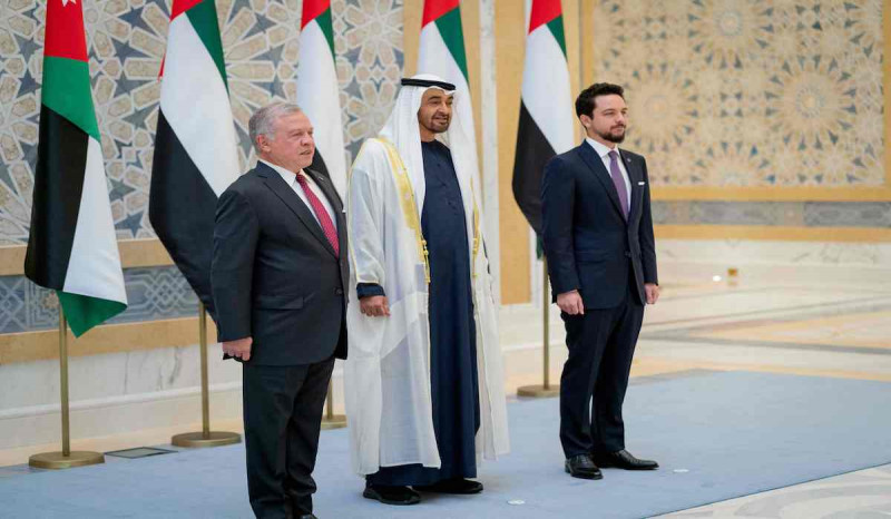Raja Yordania Salurkan Kebutuhan Medis Lewat Udara Gaza