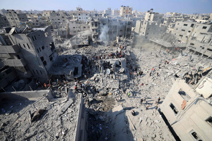 Genosida Gaza Hari ke-27, 9.061 Warga Terbunuh, 20.000 Korban Luka Terjebak