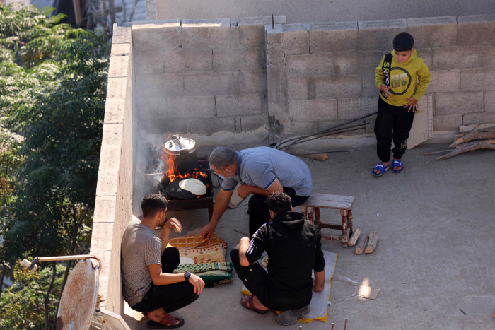Stok Makanan Menipis, Warga Gaza Terancam Kelaparan