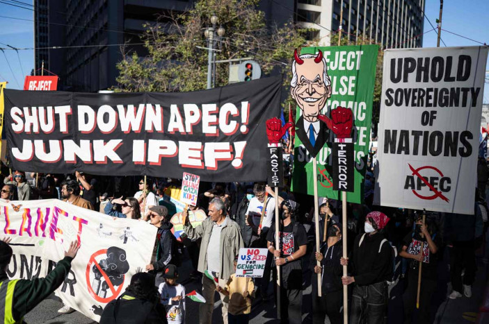 Ratusan Orang Memprotes KTT APEC di San Francisco