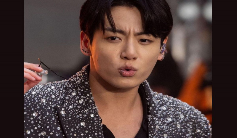 Penampilan Spektakuler Jungkook BTS Memukau Penonton di The Plaza