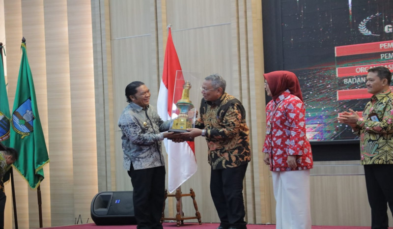 Lagi, Pemkot Tangsel Terbaik se-Banten sebagai Badan Publik Informatif