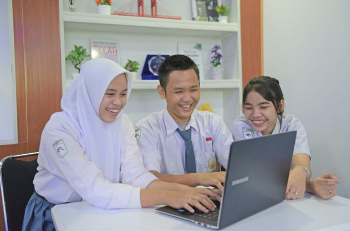 Ciptakan Solusi IoT untuk Lindungi Lansia, Siswa MAN Raih Juara SIC 2023