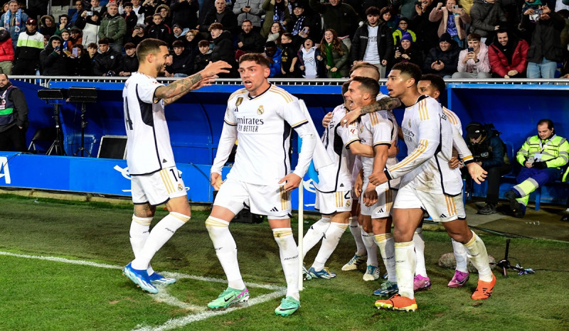Menang Tipis Atas Alaves, Real Madrid Puncaki Klasemen La Liga