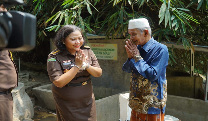 Kisah Yeni Trimulyani Melawan Kanker Serviks dengan Meditasi