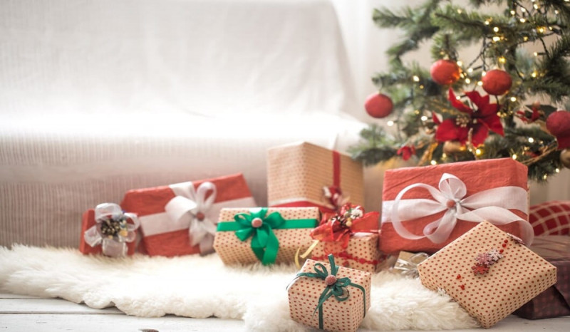 Tips Memilih Kado Natal dan Contohnya untuk Anak Cowok dan Cewek 
