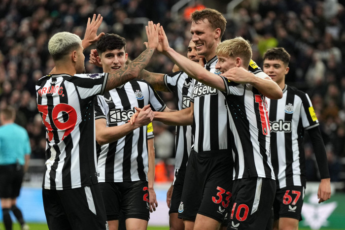 Newcastle Kalahkan Fulham dengan Skor 3-0