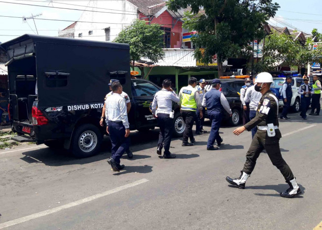 Parkir Liar di Kota Malang Bikin Warganet Geram