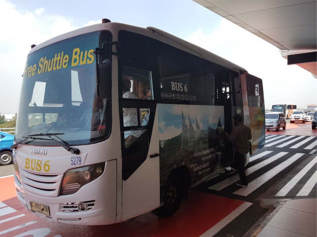 Viral Pria Bikin Ricuh di Bus Shuttle Bandara Soekarno-Hatta, Ternyata ODGJ