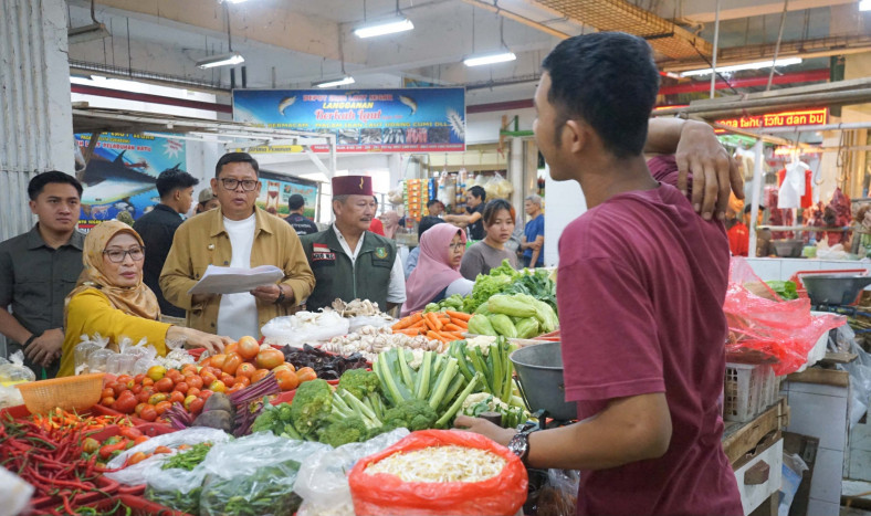 Jelang Nataru, Pj Wali Kota Sukabumi Sidak Harga dan Pasokan Komoditas