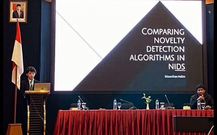Siswa SMA ACS Jakarta Ini Paparkan Riset Keamanan Siber di ICAMIMIA 2023