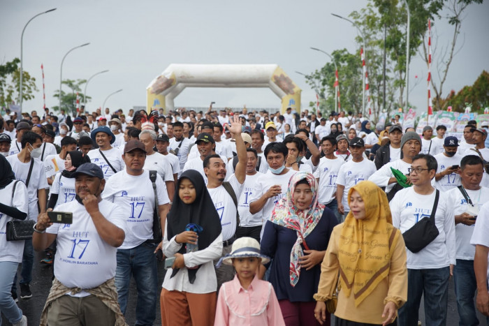 Masyarakat Kalsel Antusias Ikut Jalan Sehat Batfest 2023 