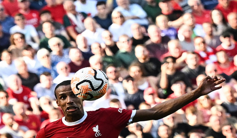 Bek Liverpool Joel Matip Cedera ACL