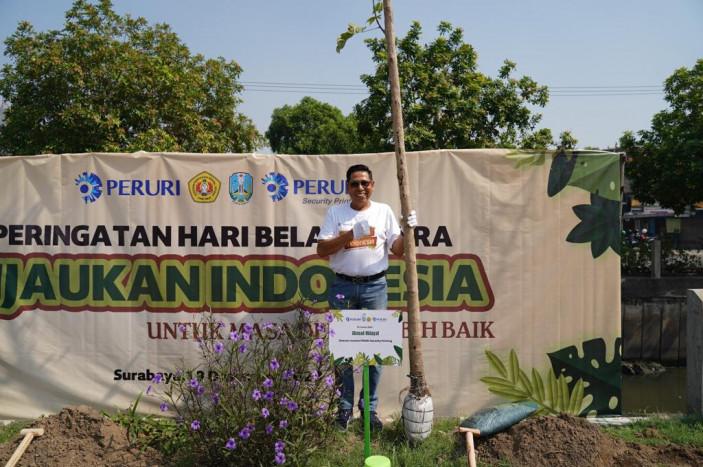 Peduli Lingkungan, Peruri Tanam 500 Pohon di Jawa Timur