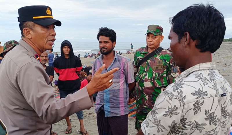Petani Tambak di Pidie Mengamuk dan Rusak Tenda Pengungsi Rohingya karena Buang Sampah ke Kolam