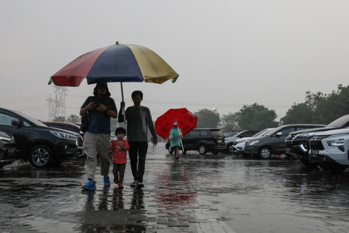 Mayoritas Kota Besar di Indonesia Berpotensi Diguyur Hujan Ringan 