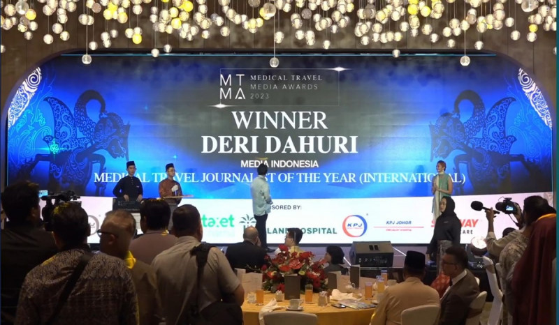 Wartawan Media Indonesia Deri Dahuri Raih Penghargan Internasional Medical Travel Media Awards (MTMA) 2023