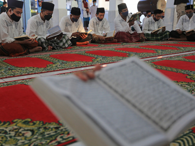 Tafsir Ali Imran Ayat 59: Penciptaan Isa dan Adam