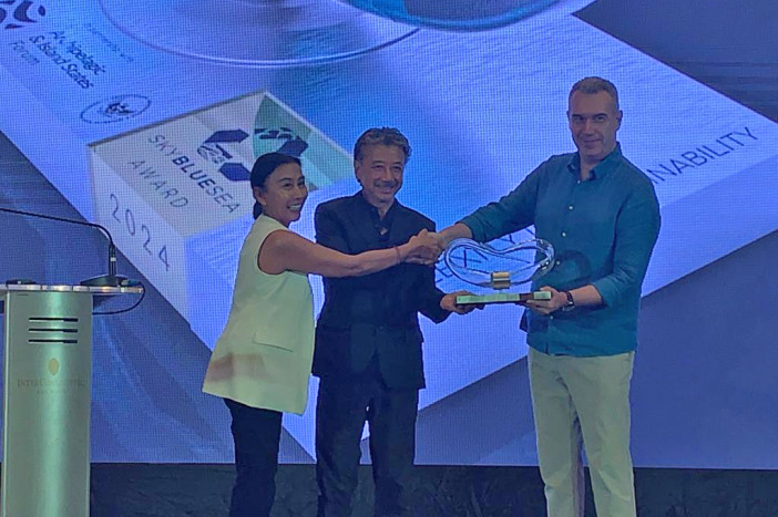 Pemberian Sertifikat dan Sky Blue Sea Award Akhiri Bali Ocean Days Jimbaran