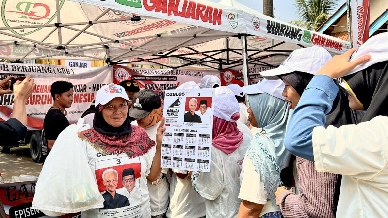 Relawan Ganjar Gelar Bazar Murah Ketahanan Pangan di Batang