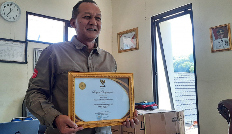 Pelayanan Publik Dinas Sosial Cianjur Diganjar Penghargaan Kemenpan-RB dan Ombudsman