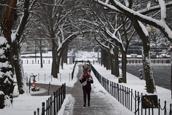 33 Orang Tewas Akibat Badai Musim Dingin di Amerika 