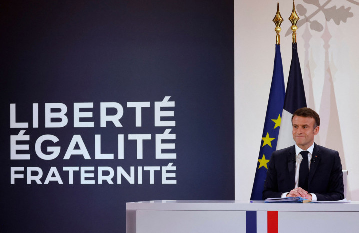 Macron Berupaya Menghidupkan Kembali Kepresidenannya dengan Janji Prancis yang Lebih Kuat